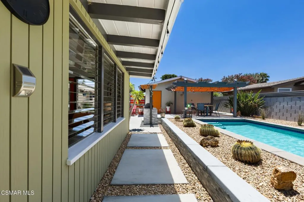 Interior Pro Images 9401 Valjean Ave-86