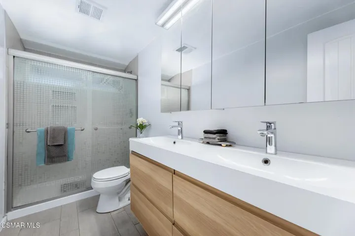Interior Pro Images 9401 Valjean Ave-54