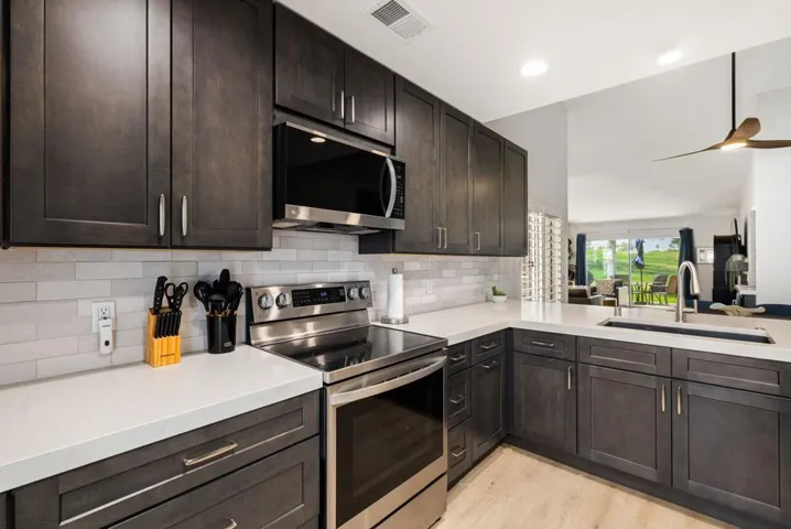25-web-or-mls-KCDesertFalls_OPMG_0526_02