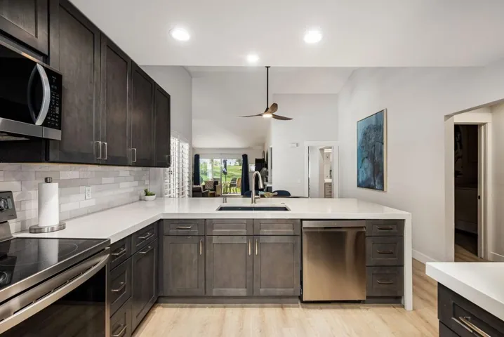 24-web-or-mls-KCDesertFalls_OPMG_0526_02