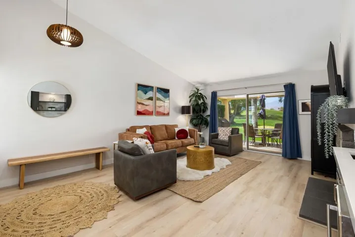 13-web-or-mls-KCDesertFalls_OPMG_0526_01