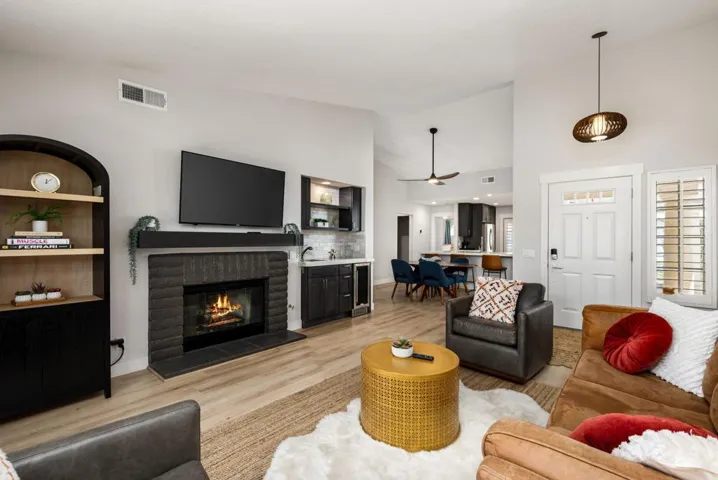 14-web-or-mls-KCDesertFalls_OPMG_0526_01