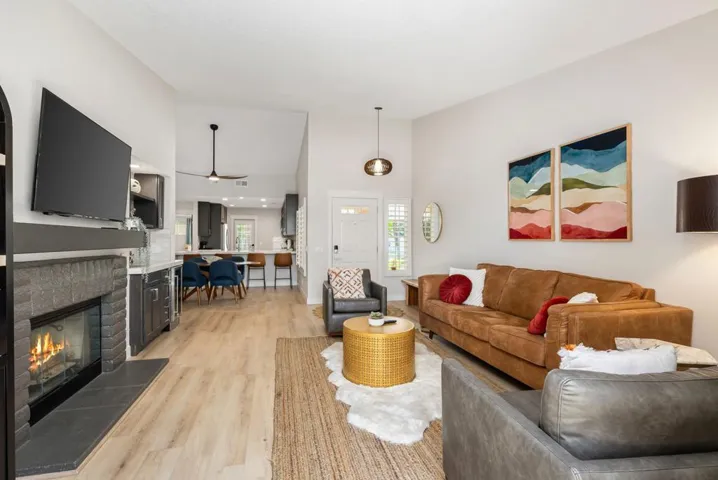 15-web-or-mls-KCDesertFalls_OPMG_0526_01