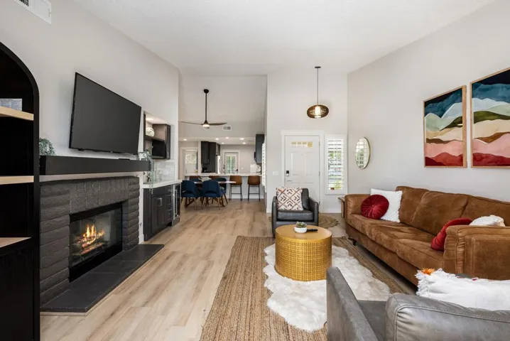 16-web-or-mls-KCDesertFalls_OPMG_0526_01