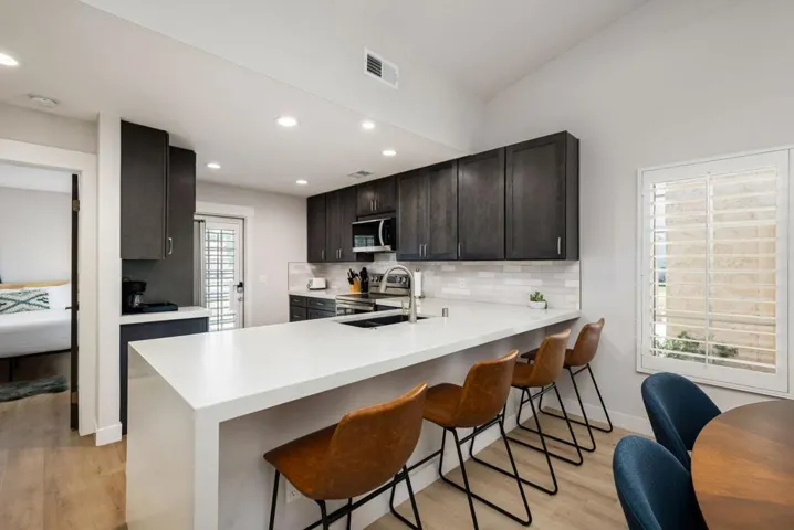 20-web-or-mls-KCDesertFalls_OPMG_0526_02