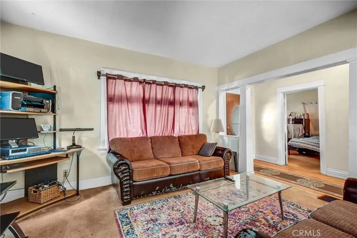 Front unit-living room