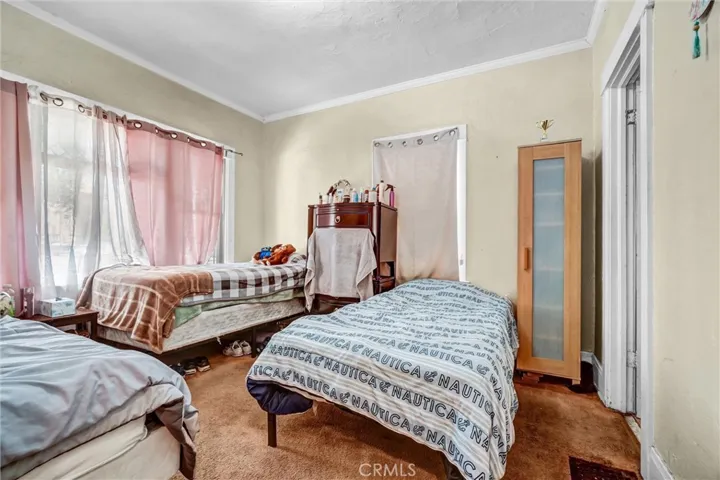 Front unit-bedroom 2