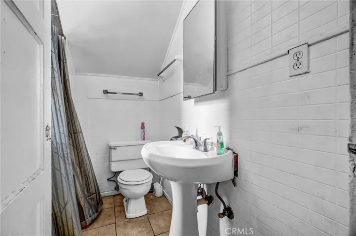 Upstairs bathroom