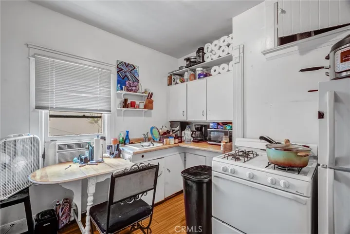 Back unit- kitchen