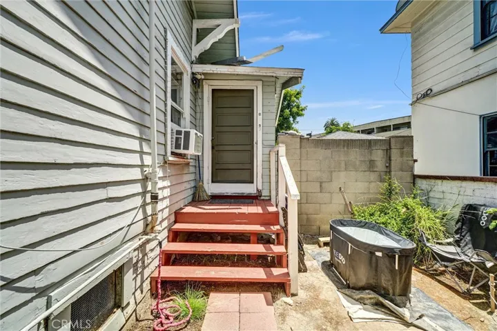 Back unit-entry