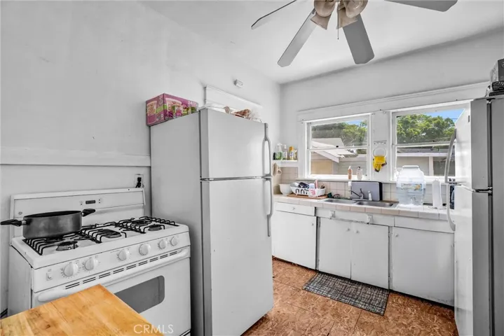 Front unit-kitchen