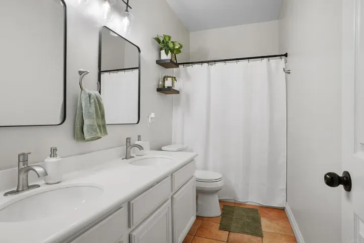 32151 Beaulieu Rd, Winchester, California 92596