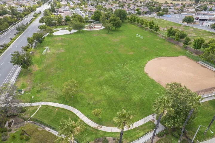 32151 Beaulieu Rd, Winchester, California 92596