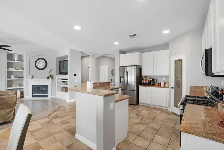 32151 Beaulieu Rd, Winchester, California 92596