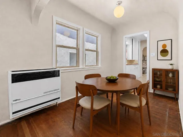 https://zimg.paragon.ice.com/ParagonImages/Property/PA/SDMLS/260013122/15/533/400/d2ce714e9d3d768b05a98b9cb483f009/3/d0bef7e4a8aa3a90950e2f6667fcda37/260013122-649b4bab-d703-4cdb-b0de-300a2fca1eca.JPG