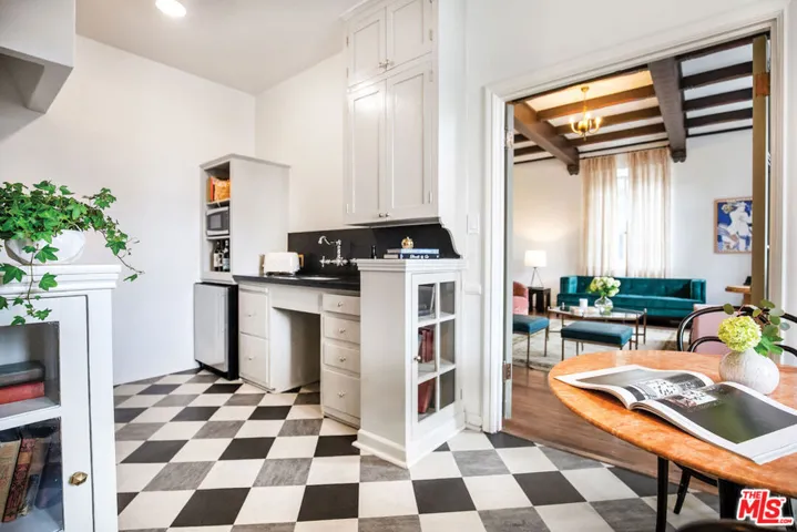 5959 Franklin Avenue 301, Los Angeles, California 90028