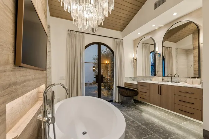 Primary bath (1)