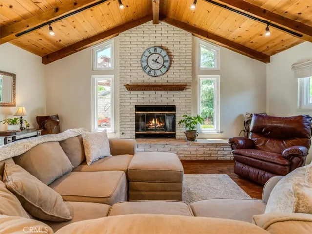 1062 Camelot Drive, Santa Maria, California 93455