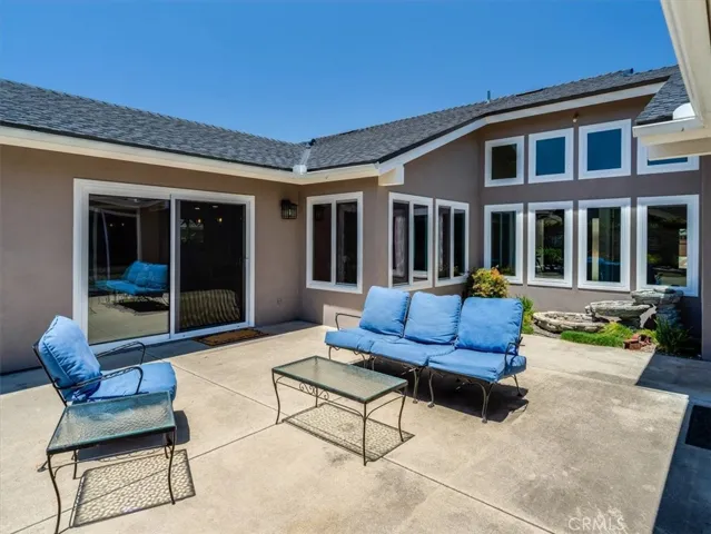 1062 Camelot Drive, Santa Maria, California 93455