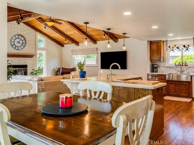 1062 Camelot Drive, Santa Maria, California 93455