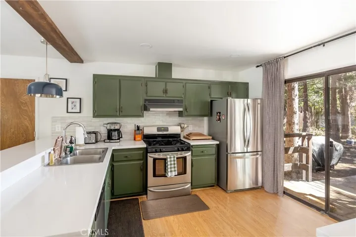170 N Eureka Drive, Big Bear Lake, California 92315