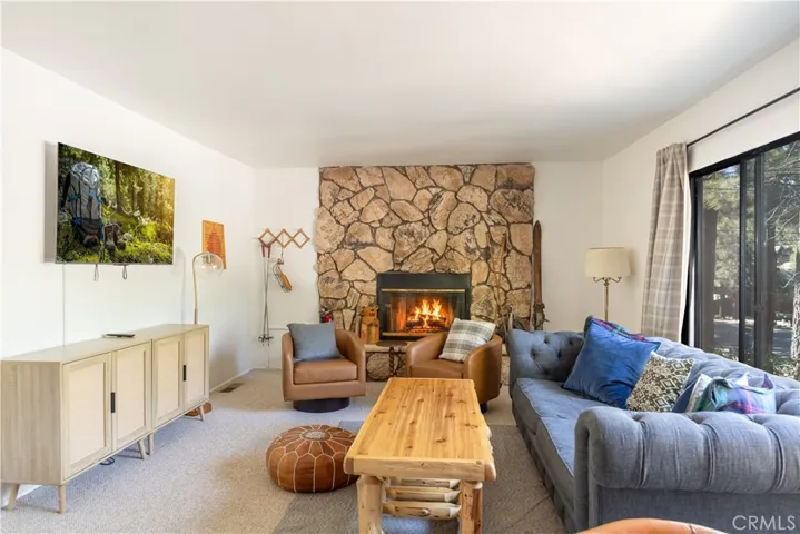170 N Eureka Drive, Big Bear Lake, California 92315