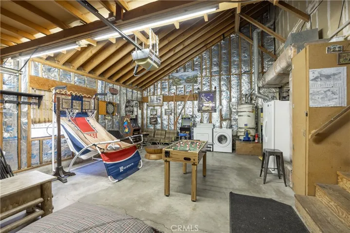 170 N Eureka Drive, Big Bear Lake, California 92315