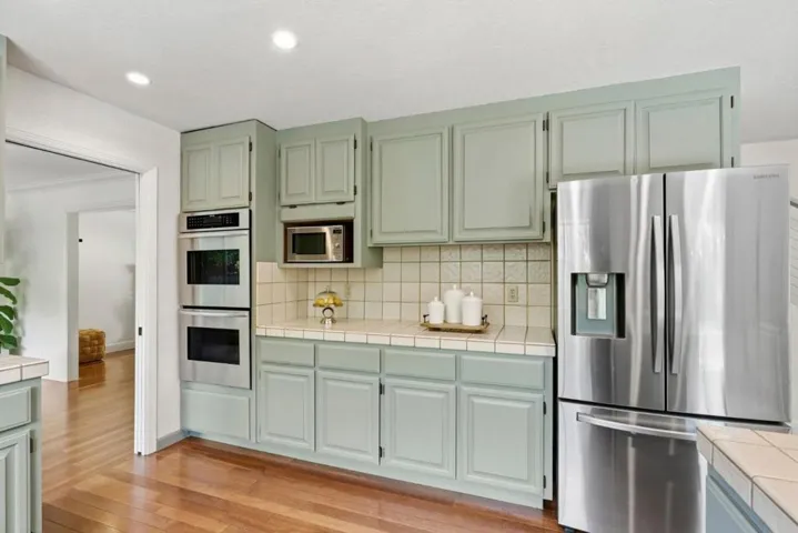 105 Quarry Lane, Santa Cruz, California 95060