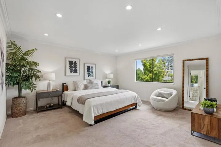 105 Quarry Lane, Santa Cruz, California 95060