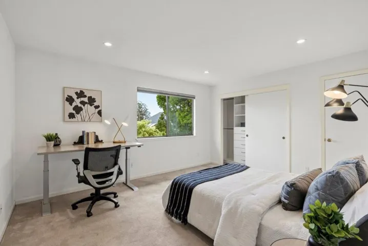 105 Quarry Lane, Santa Cruz, California 95060