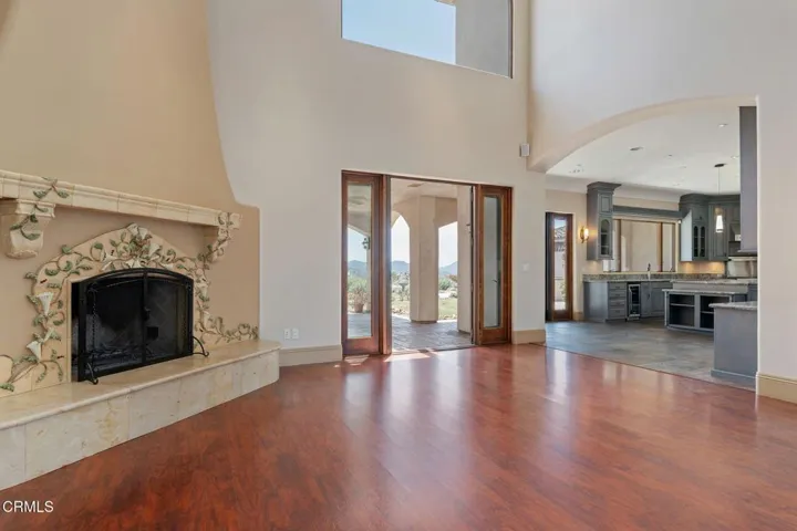 24-Living Room