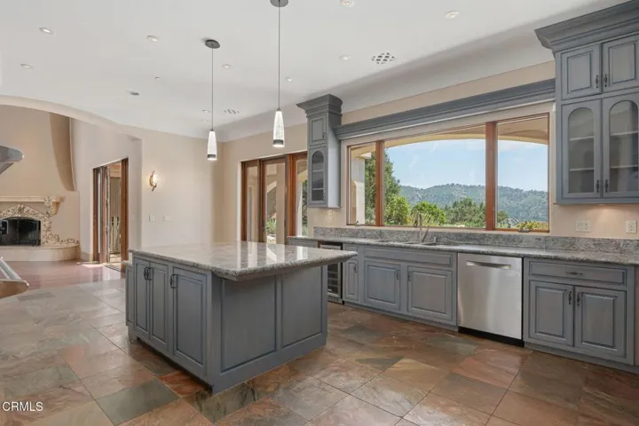 29-Kitchen