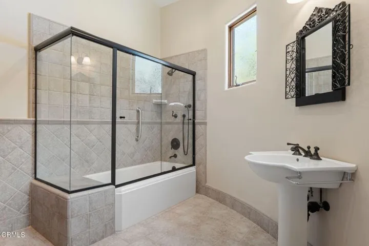 70-Bathroom 3