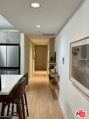 Hallway/Breakfast Bar