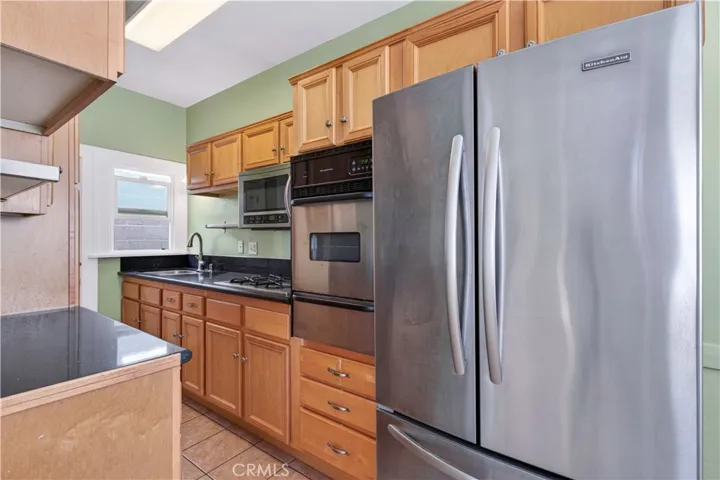 1738 East 4th Street Street 12, Long Beach, California 90802