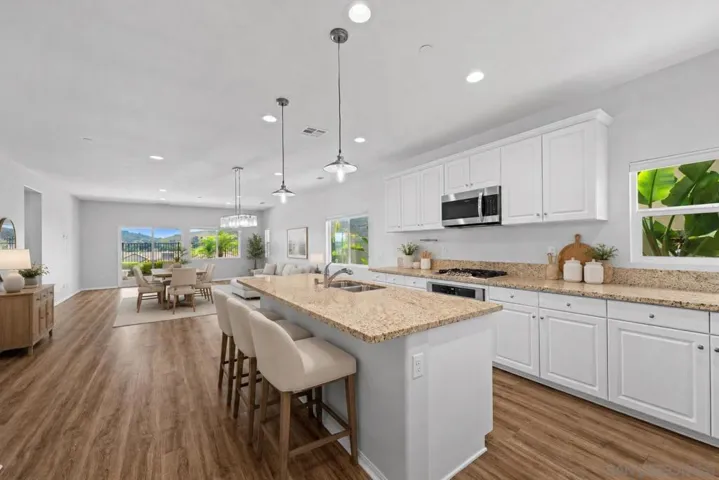 , Fallbrook, California 92028