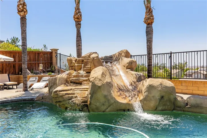 32304 Daisy, Winchester, California 92596