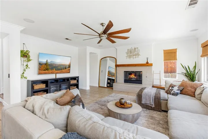 32304 Daisy, Winchester, California 92596