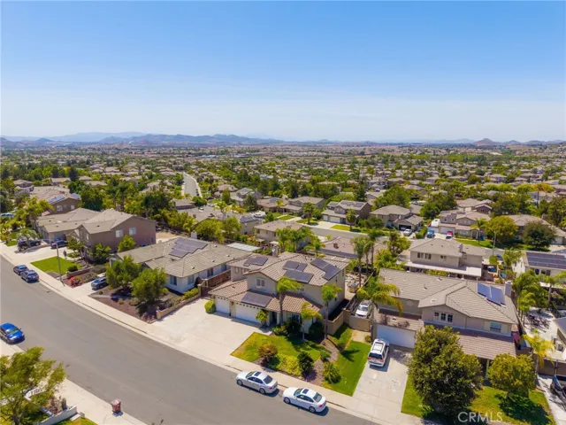 32304 Daisy, Winchester, California 92596