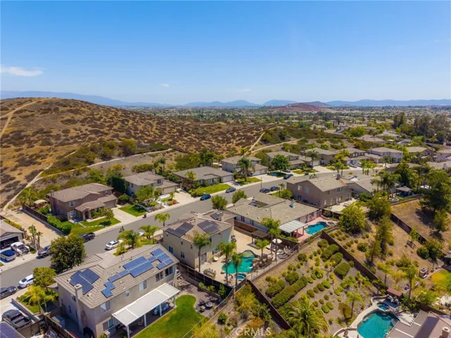 32304 Daisy, Winchester, California 92596