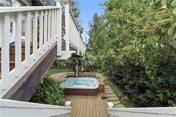5620 Middle Crest, Agoura Hills, California 91301