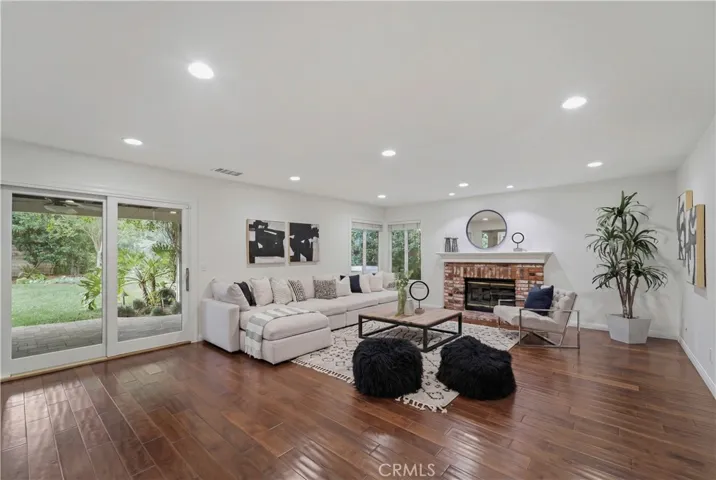 5620 Middle Crest, Agoura Hills, California 91301