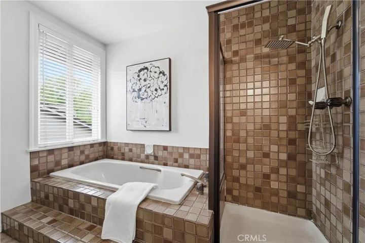 5620 Middle Crest, Agoura Hills, California 91301