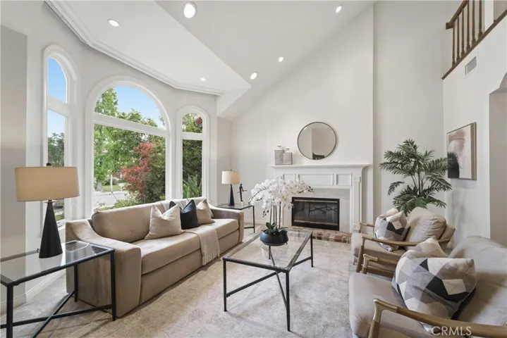 5620 Middle Crest, Agoura Hills, California 91301