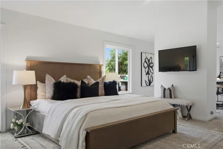 5620 Middle Crest, Agoura Hills, California 91301