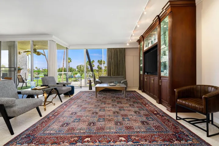 900 Island Drive #304