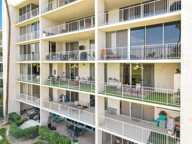 900 Island Drive #304