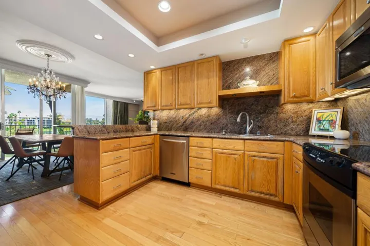 900 Island Drive #304