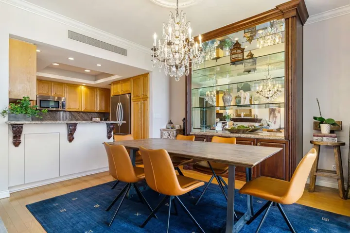 900 Island Drive #304
