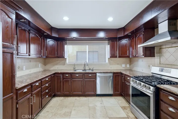 8353 Gainford, Downey, California 90240